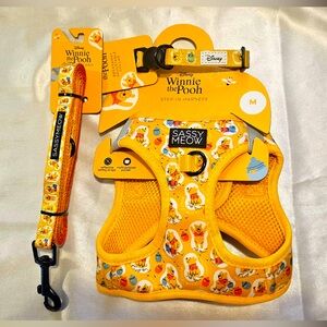 Disney Sassy Meow Winnie The Pooh Harness, Collar and Leash Set (M)